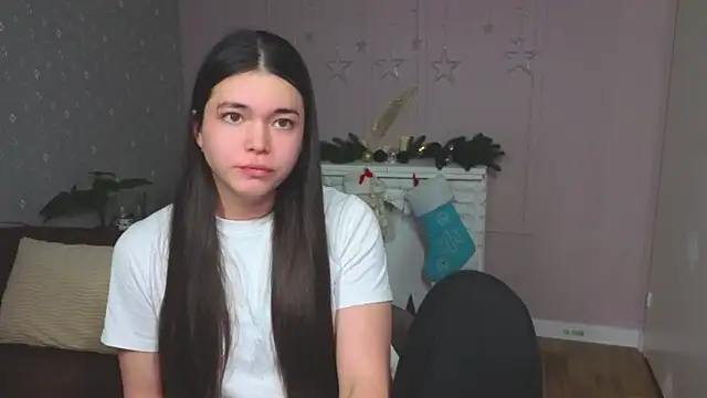 Snapshot of Albi_Glow chatting on January 10, 4:31 pm Albi Glow online show from January 10, 4:31 pm