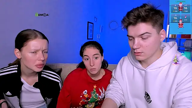 khloebeauty online show from December 2, 8:15 pm