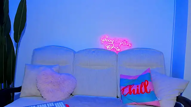 JessicaSky  online show from February 21, 8:32 pm