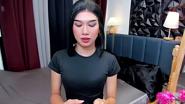 Snapshot of AshCollins chatting on November 8, 2:50 pm AshCollins online show from November 8, 2:50 pm