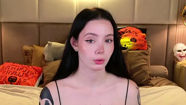 Goldy Stark online show from November 2, 8:33 pm