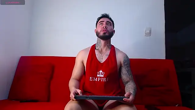 Snapshot of tommyblessd1 chatting on September 22, 6:32 pm tommyblessd1 online show from September 22, 6:32 pm