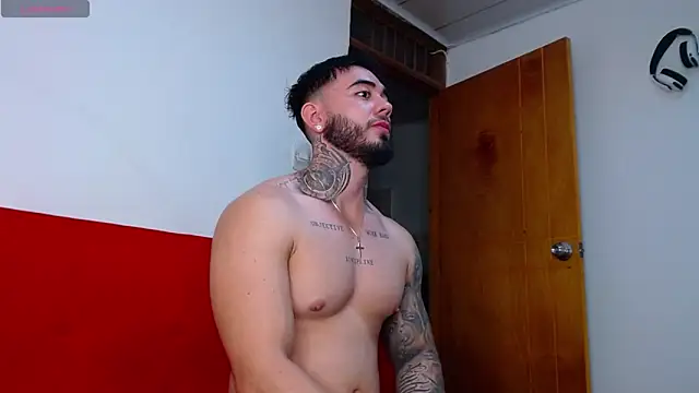 Snapshot of tommyblessd1 chatting on September 24, 6:28 am tommyblessd1 online show from September 24, 6:28 am