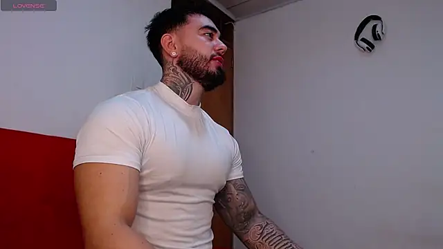 Snapshot of tommyblessd1 chatting on November 5, 6:57 am tommyblessd1 online show from November 5, 6:57 am