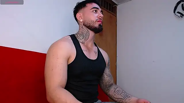 Snapshot of tommyblessd1 chatting on November 11, 6:57 am tommyblessd1 online show from November 11, 6:57 am