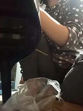 hanonaa1 online show from December 20, 9:33 pm