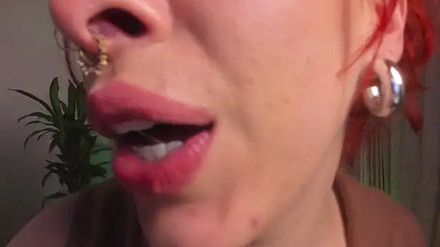 bri von dhara   online show from October 15, 4:40 pm