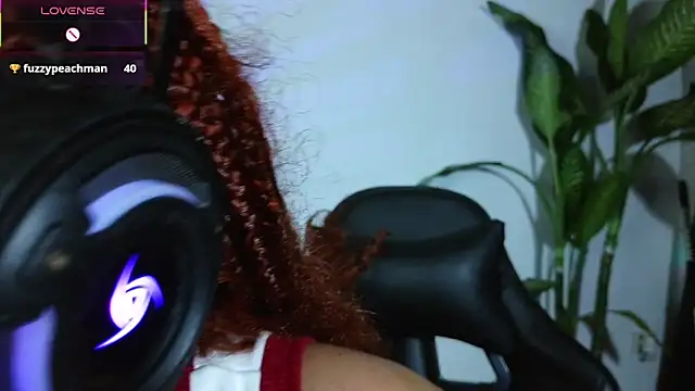 bri von dhara   online show from April 5, 1:03 am