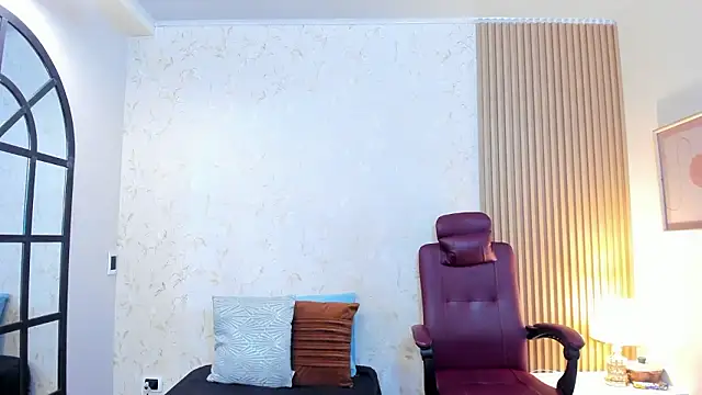 Snapshot of aliceandsia chatting on February 2, 7:34 pm aliceandsia online show from February 2, 7:34 pm