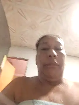 Naomi-Mature online show from October 25, 8:55 am