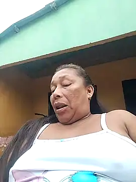 Naomi-Mature online show from November 29, 9:51 pm