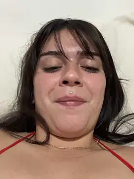 Snapshot of cami_lorena chatting on March 25, 12:11 pm cami lorena online show from March 25, 12:11 pm