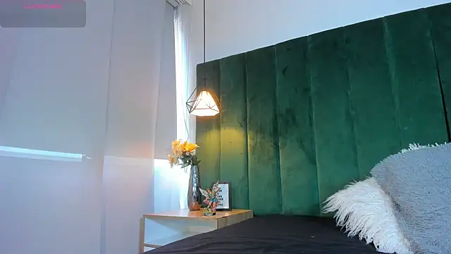 kittyy milk 001 online show from November 8, 8:29 pm