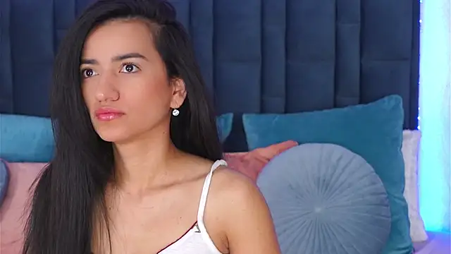 EmilyPrincy online show from December 22, 5:15 am