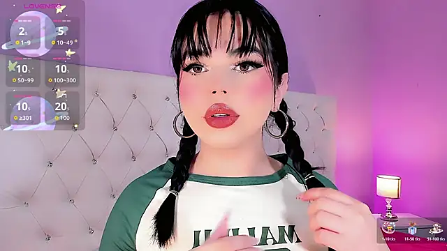 DaniielaV online show from October 20, 1:33 pm