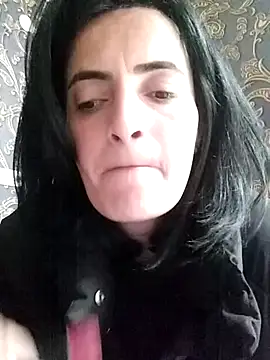 Gecenin Kralicesi online show from March 18, 7:00 am