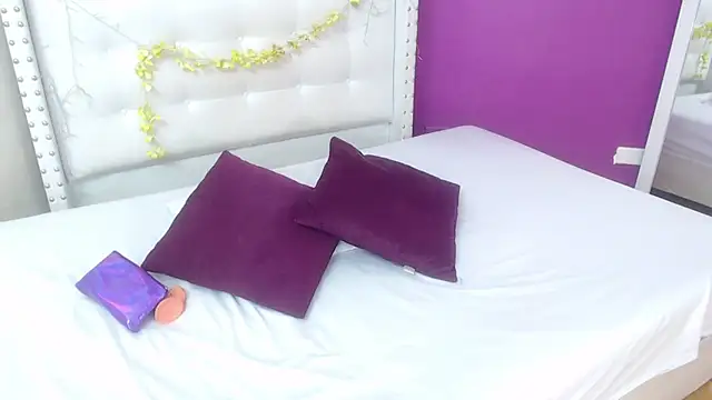 fat naughtyass online show from September 19, 1:45 pm