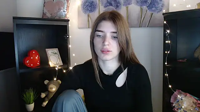 JuiceLips   online show from October 24, 7:16 am