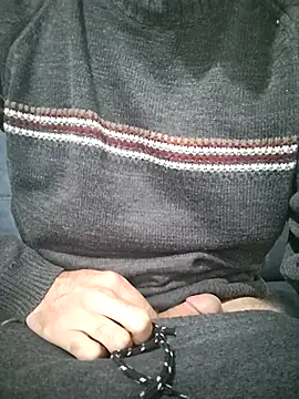 fearleass online show from December 3, 7:12 pm