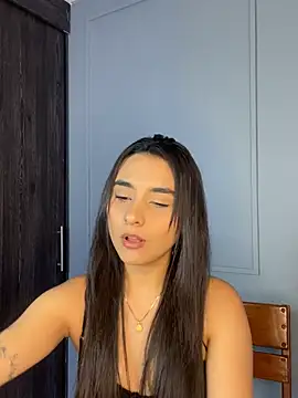 Snapshot of Zafira_Montiel chatting on January 8, 7:16 pm Zafira Montiel online show from January 8, 7:16 pm