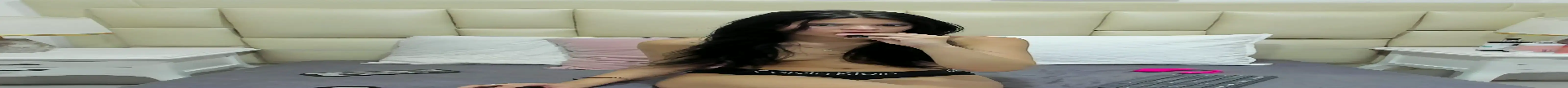 SkinnyGirl 28 online show from October 18, 7:14 pm