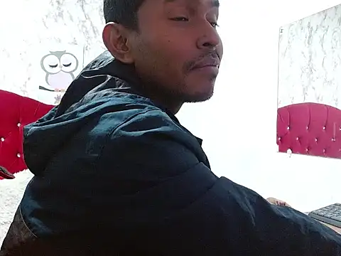 Adam Morgan2 online show from December 19, 4:30 am