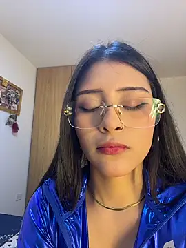 CatadeLuca online show from October 31, 1:12 pm