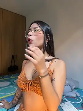CatadeLuca online show from June 16, 3:58 pm