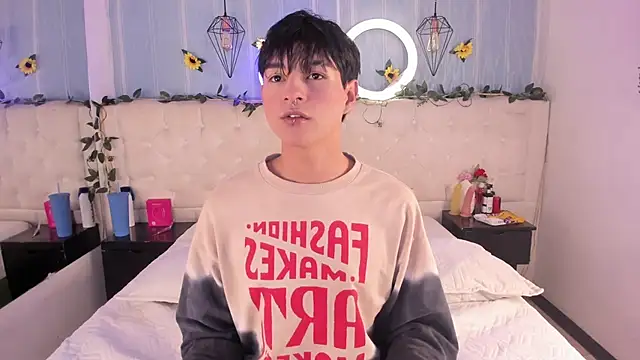 AleAurarashi online show from November 26, 5:52 am