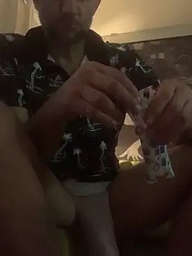 Hothotboyg online show from April 7, 1:39 am