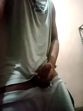 Snapshot of hornyboywithabs chatting on May 12, 12:08 am hornyboywithabs online show from May 12, 12:08 am