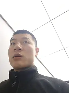 Snapshot of AAASuck chatting on February 14, 4:48 pm AAASuck online show from February 14, 4:48 pm