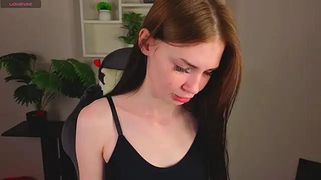 Snapshot of Jennie_Hunter chatting on February 11, 9:47 am Jennie Hunter online show from February 11, 9:47 am