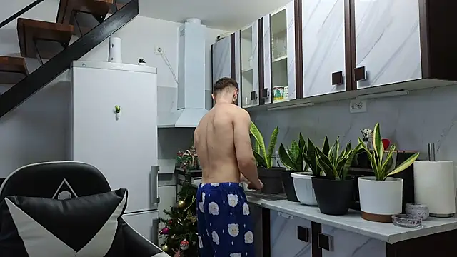 RyanStorm  online show from January 10, 2:30 pm