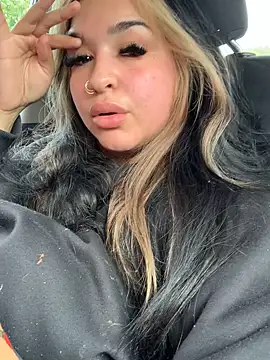 BrunetteBrat-xo online show from September 30, 11:15 am