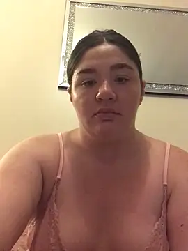 Snapshot of Imogenbabyyy chatting on May 22, 11:10 pm Imogenbabyyy online show from May 22, 11:10 pm