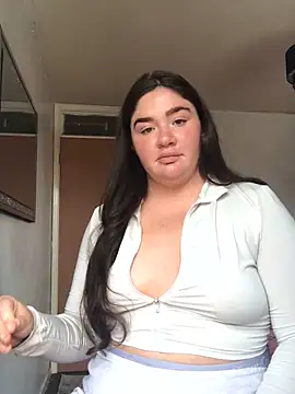 Snapshot of Imogenbabyyy chatting on June 21, 11:35 am Imogenbabyyy online show from June 21, 11:35 am