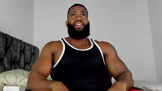 Snapshot of james_musclebbc chatting on January 13, 9:31 pm james musclebbc online show from January 13, 9:31 pm