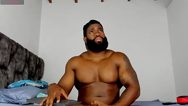 Snapshot of james_musclebbc chatting on March 1, 2:13 am james musclebbc online show from March 1, 2:13 am