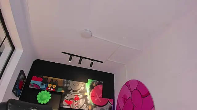 miIa bratz online show from February 24, 7:34 pm