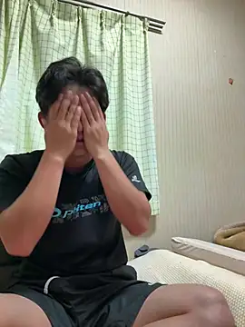Snapshot of shoma2003 chatting on July 19, 2:21 pm shoma2003 online show from July 19, 2:21 pm
