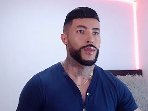 Snapshot of andrea_de_lucaa chatting on October 26, 1:44 am andrea de lucaa online show from October 26, 1:44 am