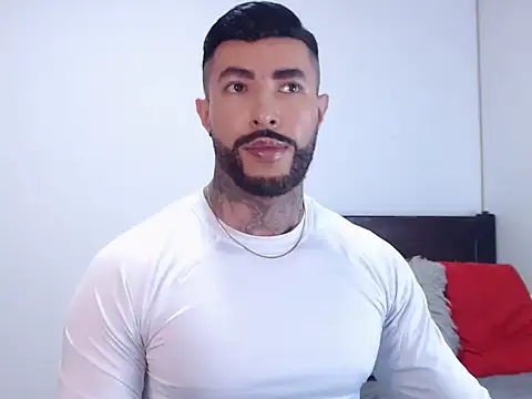 Snapshot of andrea_de_lucaa chatting on November 9, 2:43 am andrea de lucaa online show from November 9, 2:43 am