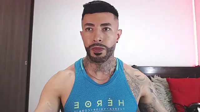 andrea de lucaa online show from March 14, 3:23 am