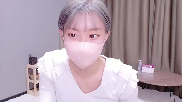 Snapshot of Nana__ch chatting on January 8, 6:48 am Nana ch online show from January 8, 6:48 am