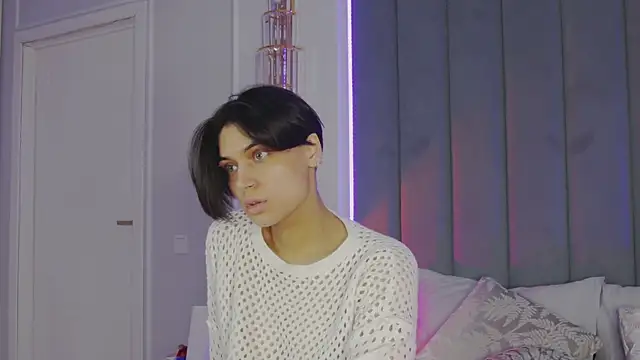 Snapshot of VioletAsh chatting on September 29, 4:28 am VioletAsh online show from September 29, 4:28 am