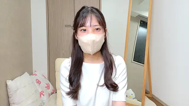 riri  nyan o0 online show from April 16, 11:11 am