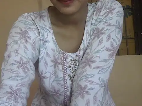 Nura7 online show from May 4, 2:18 am