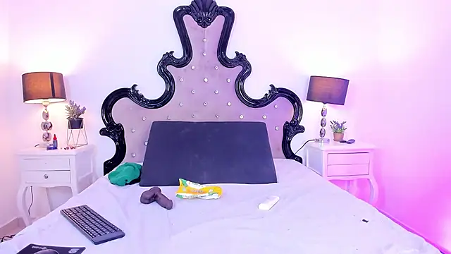  analyy  online show from September 24, 8:45 pm