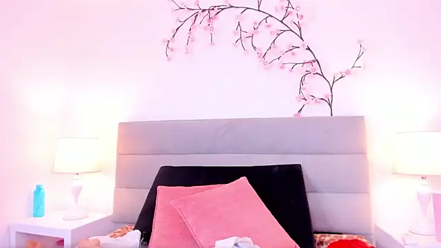  analyy  online show from February 19, 8:38 pm